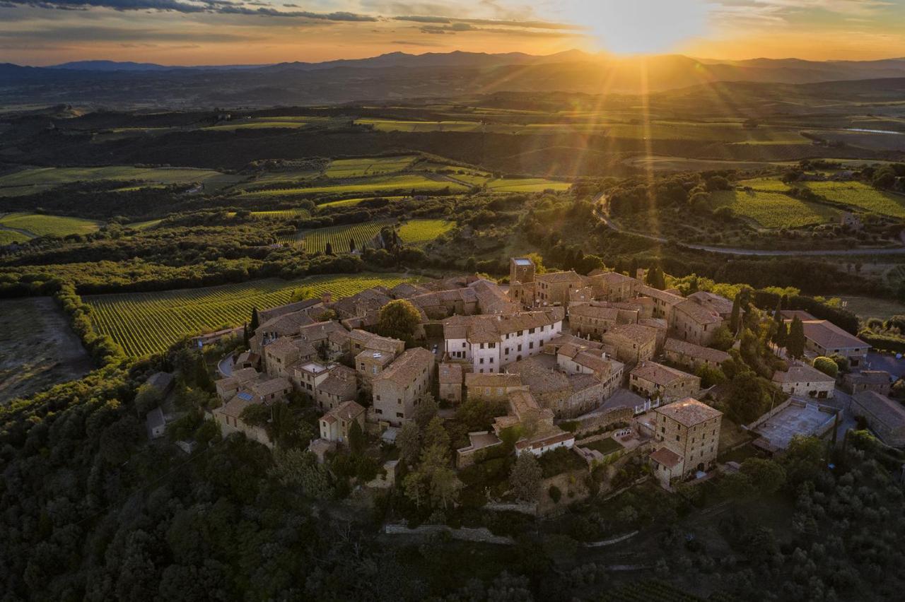 La Togata Hotellerie De Charme Relais Il Terrazzo Montalcino Exterior foto